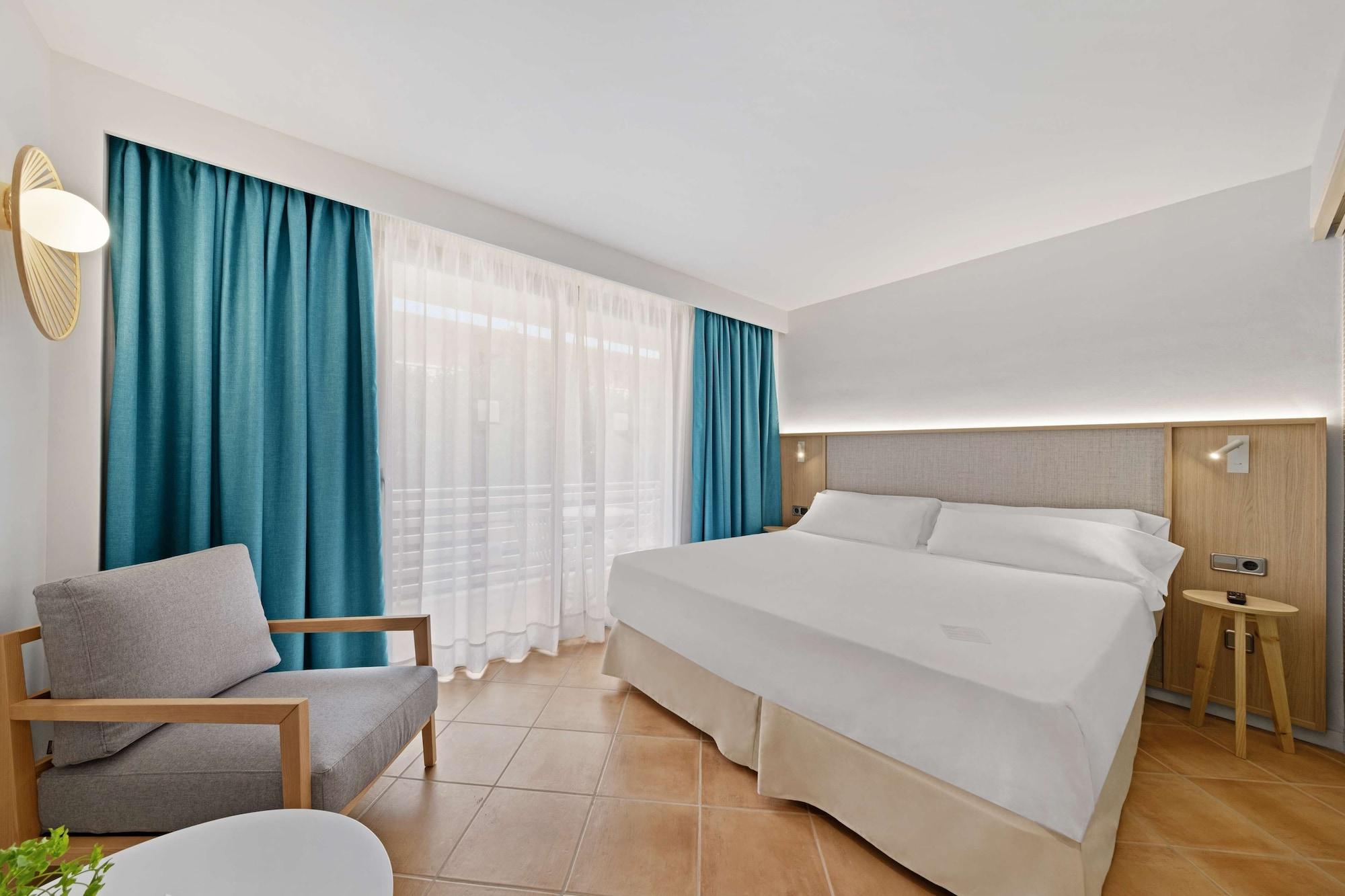 Occidental Cala Vinas Hotel Cala Vinas  Екстериор снимка