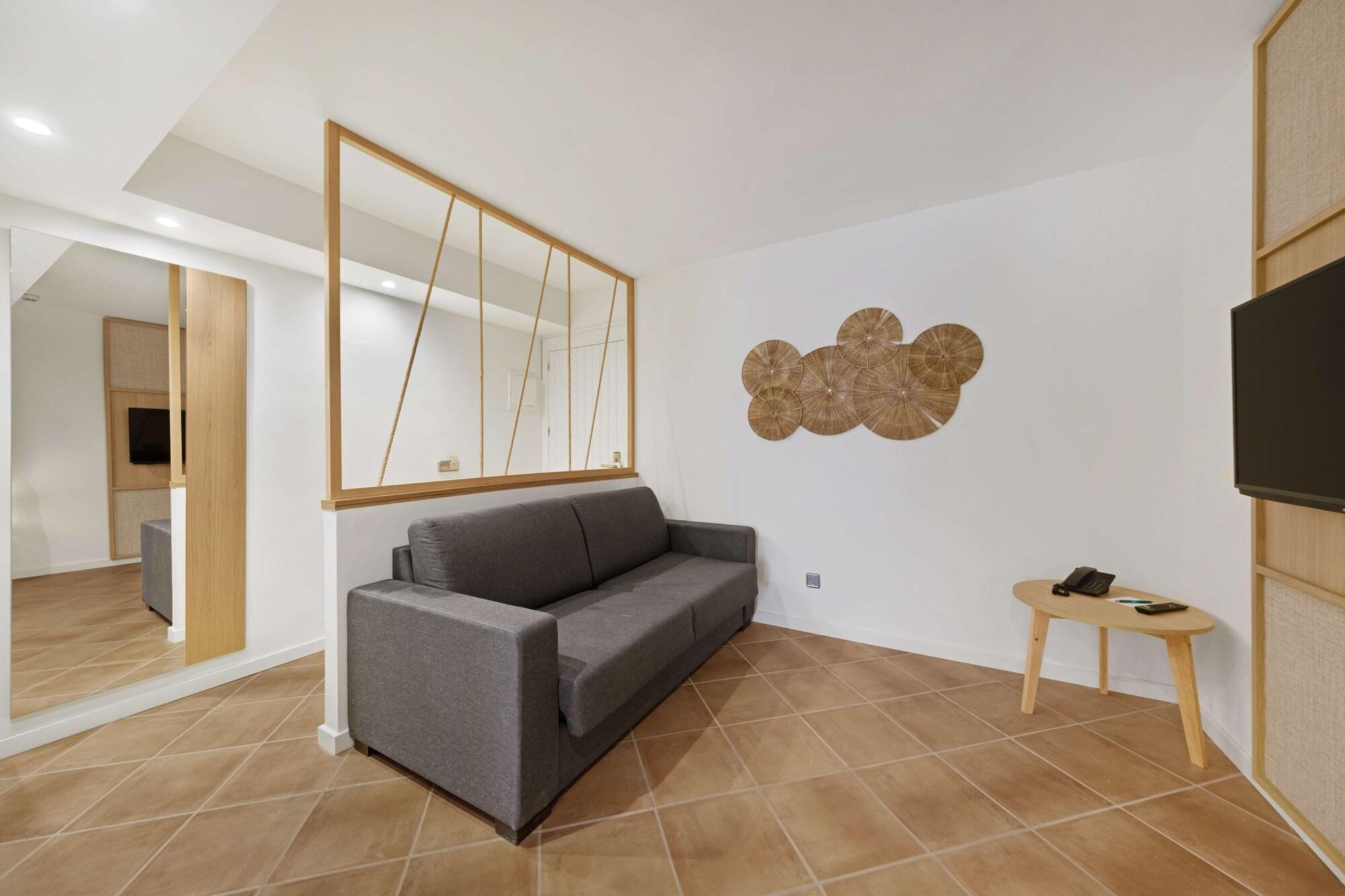 Occidental Cala Vinas Hotel Cala Vinas  Екстериор снимка